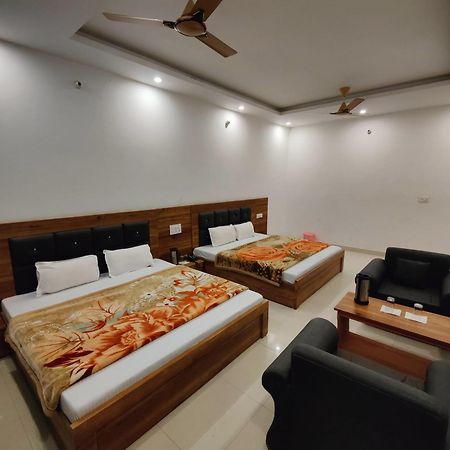 Alaknanda Motel & Restaurant Rudraprayāg Esterno foto