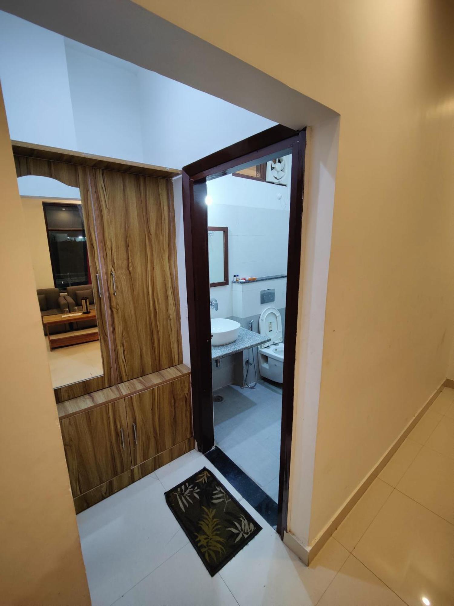 Alaknanda Motel & Restaurant Rudraprayāg Esterno foto